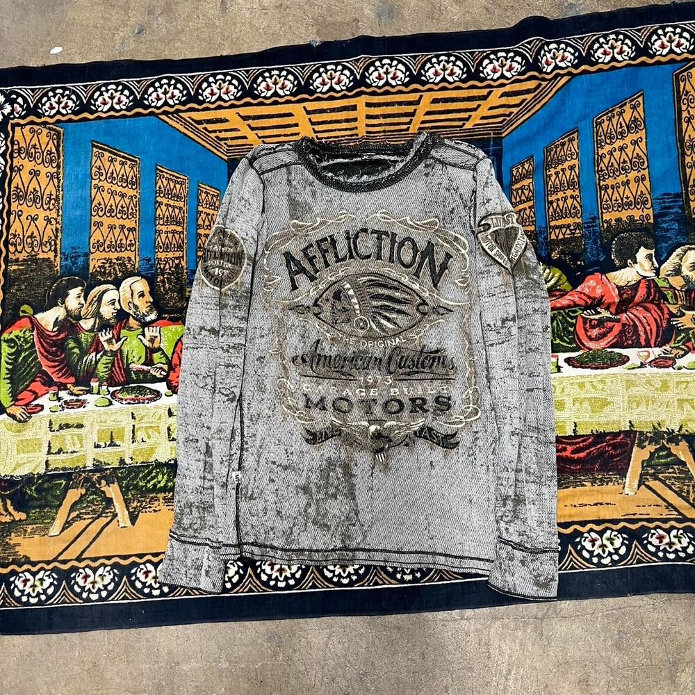 Affliction Reversible black long sleeve thermal shirt Size medium skulls grunge - Picture 2 of 7